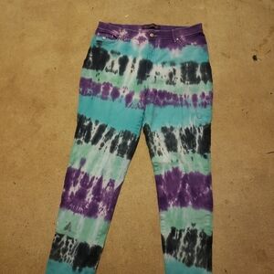 Gloria Vanderbilt Purple and Blue Tie-Dye Jeans